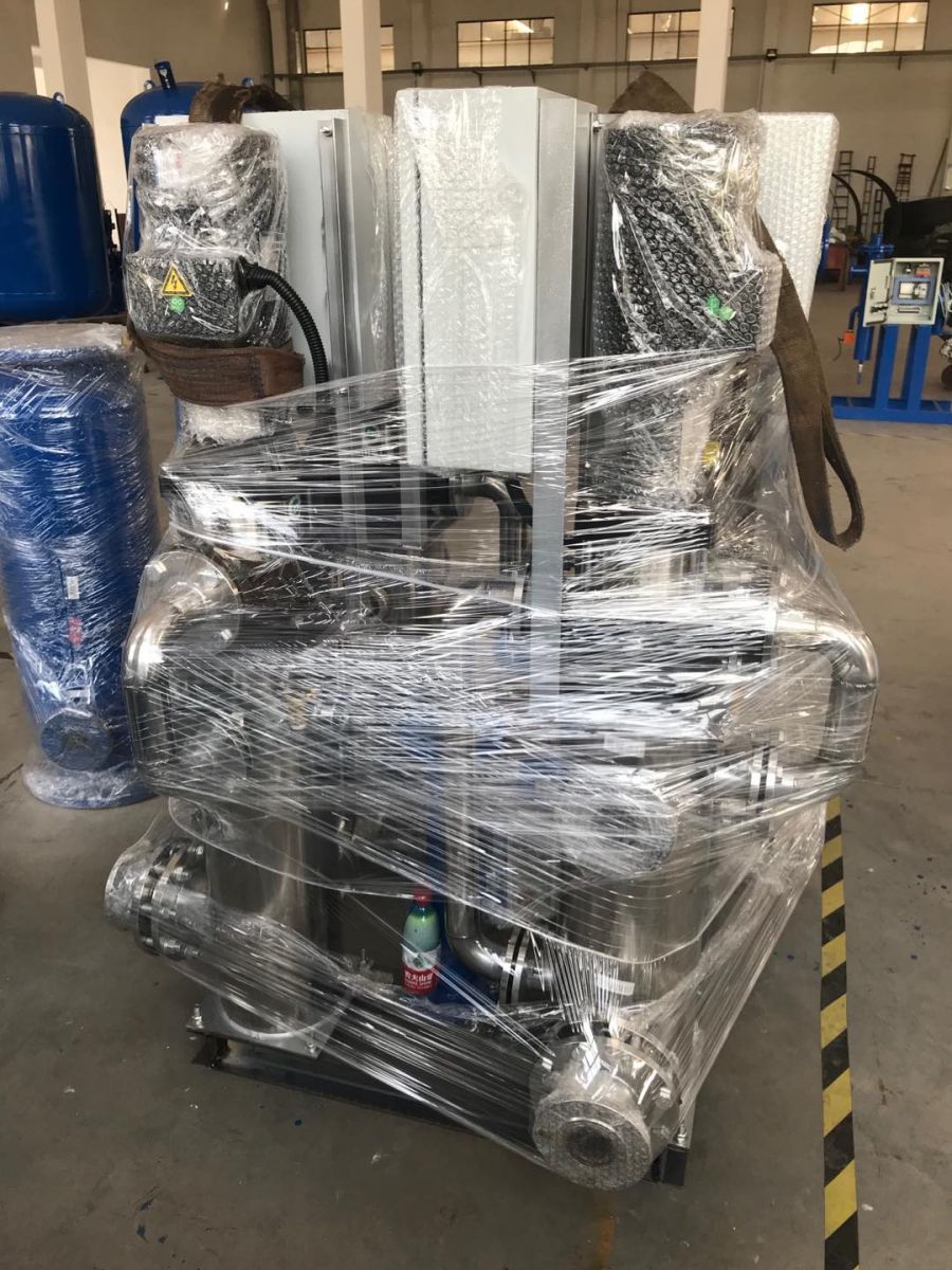 北京客戶預定的4臺冷凝器